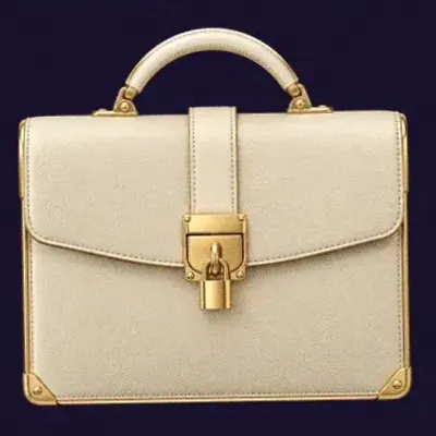 Locked leather briefcase — Tab66
